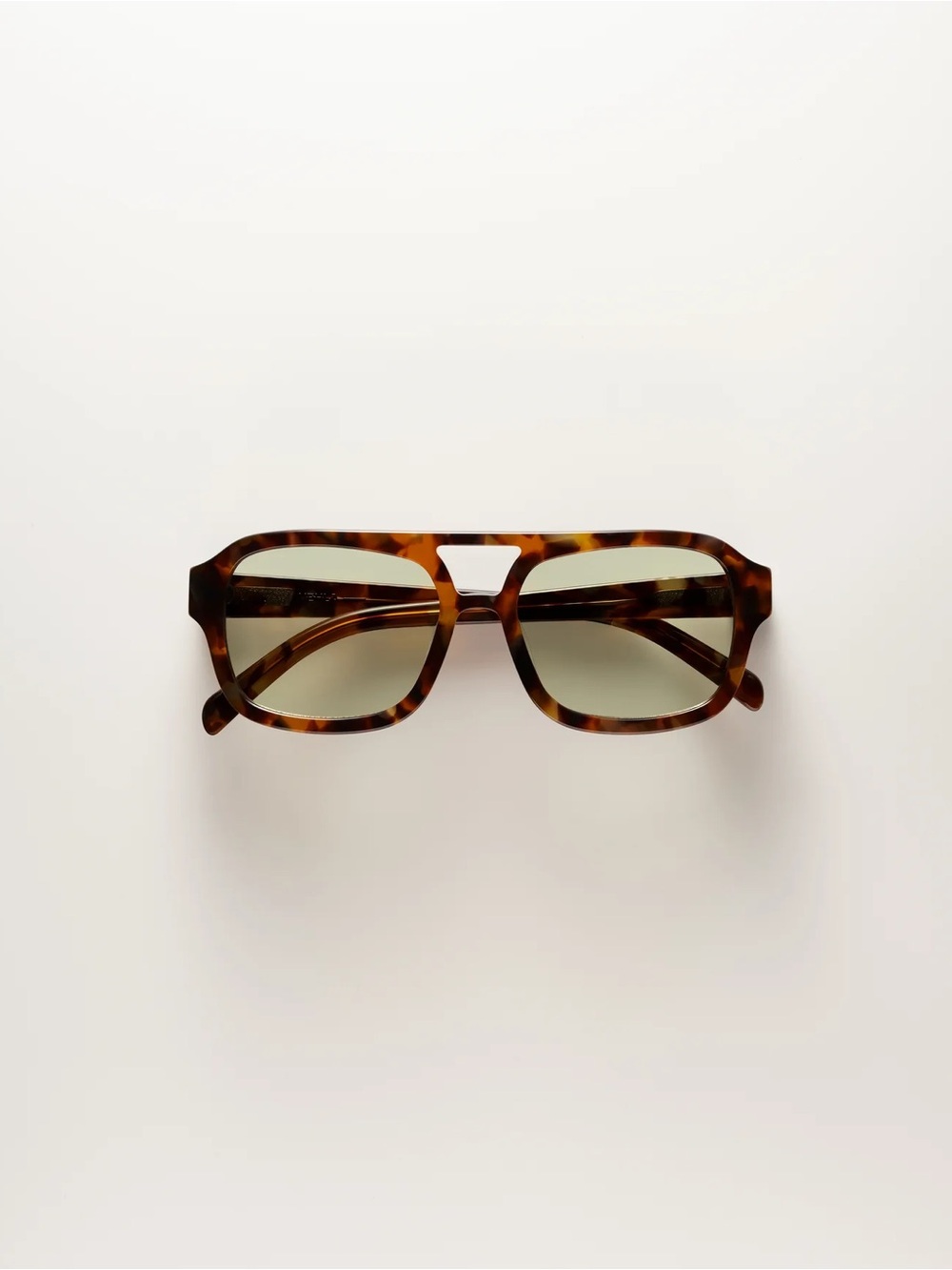 Vehla Dixie Aviator in Tort/Sage